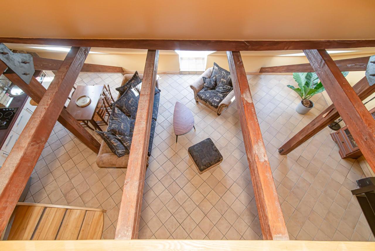 Spacious 2-bedroom With Sauna In Old Town By Urban Rent Appartamento